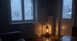 cold indoor air feels stuffy